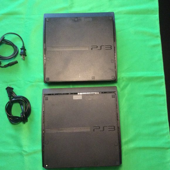 Used PlayStation Game Consoles - Picture 4 of 8